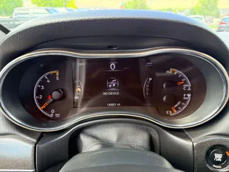 Grand Cherokee 12
