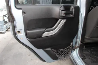 WRANGLER UNLIMITED 16