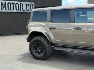 2025 Ford Bronco photo 4