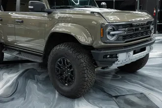 2025 Ford Bronco photo 4