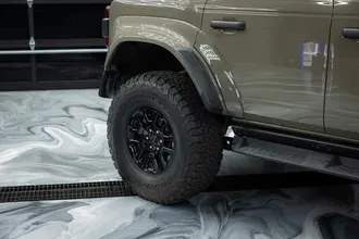2025 Ford Bronco photo 6