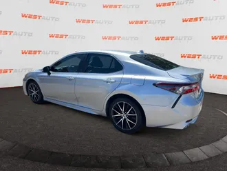 Camry Hybrid 3