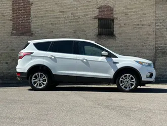 2017 Ford Escape photo 3