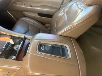 Escalade 34