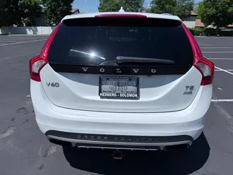 V60 Cross Country 4