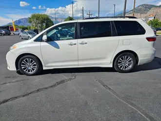 2018 Toyota Sienna photo 4