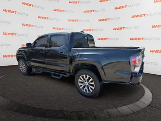 2022 Toyota Tacoma photo 3