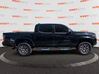 2022 Toyota Tacoma photo 6
