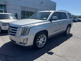 2015 Cadillac Escalade photo 2