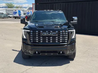 2025 GMC Sierra 2500HD photo 3