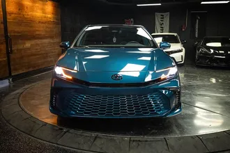 2025 TOYOTA CAMRY photo 4