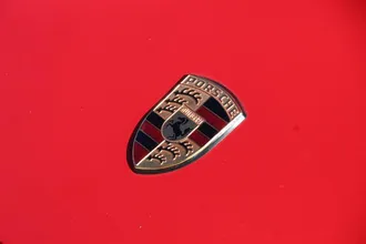 911 CARRERA 51