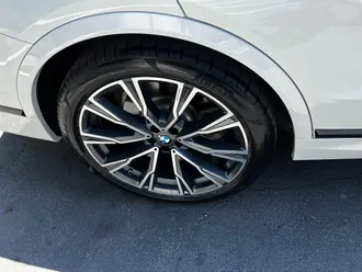 X7 xDrive50i 11