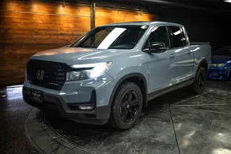 2023 HONDA RIDGELINE photo 2