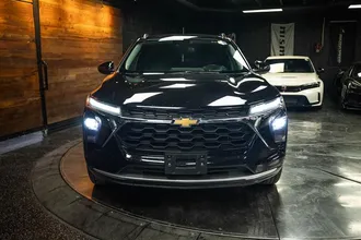 2025 CHEVROLET TRAX photo 4