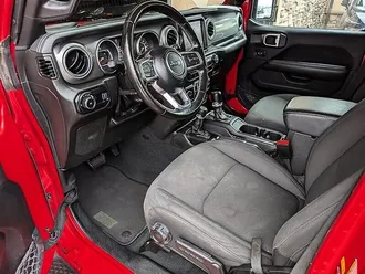 2023 Jeep Wrangler Sahara photo 2