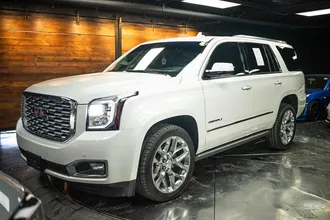 2018 GMC YUKON photo 2