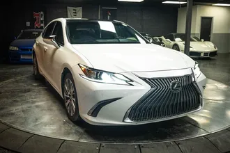 2020 LEXUS ES photo 5
