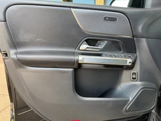 GLB 250 4MATIC ** 3RD ROW SEAT ** 49