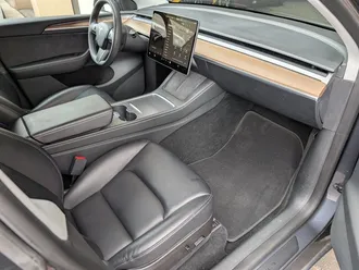 Model Y Long Range 4