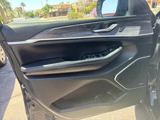 Grand Cherokee 13