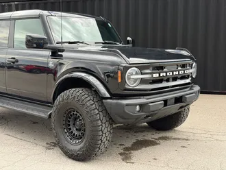 2025 Ford Bronco photo 3
