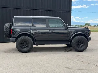 2025 Ford Bronco photo 6