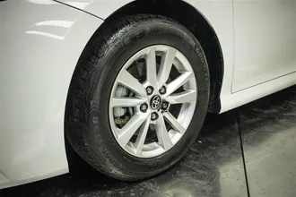 2026 TOYOTA CAMRY photo 3