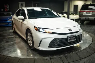 2026 TOYOTA CAMRY photo 5