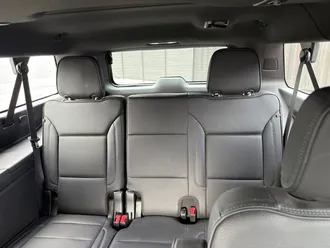 Yukon XL 10