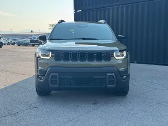 2026 Jeep Cherokee photo 2