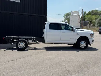 2026 Ram 3500 photo 5