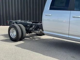 2026 Ram 3500 photo 4