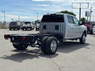 2026 Ram 3500 photo 6