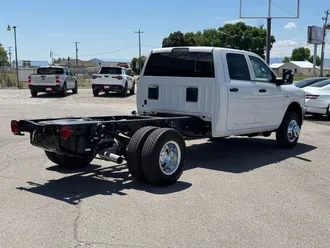 2026 Ram 3500 photo 4