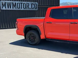 2022 Toyota Tundra Hybrid photo 3