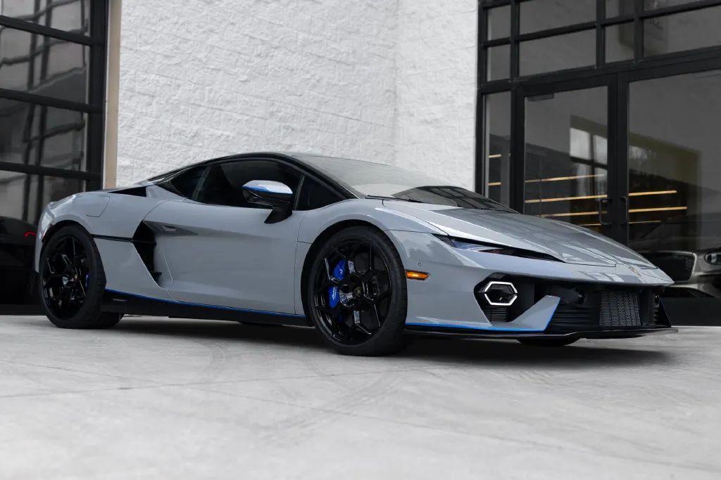2026 Lamborghini Temerario Base