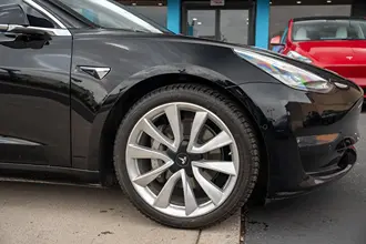 2019 Tesla Model 3 photo 3