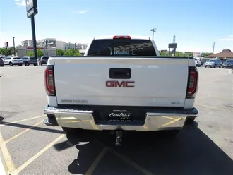 2018 GMC SIERRA photo 4