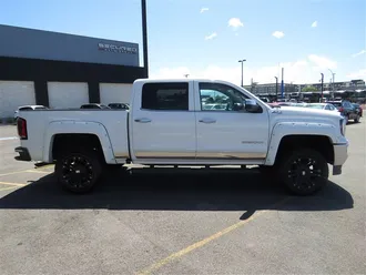 2018 GMC SIERRA photo 6