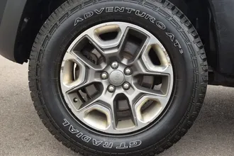 Cherokee 19