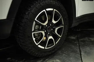 2025 JEEP COMPASS photo 3