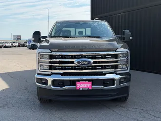 2026 Ford F-350SD photo 2