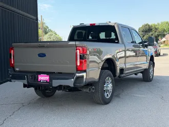 2026 Ford F-350SD photo 7