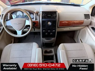 Town & Country LX 9