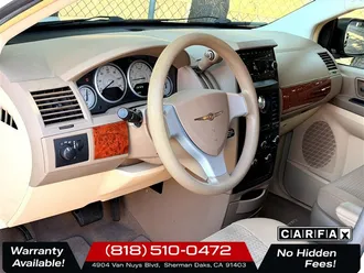 Town & Country LX 12