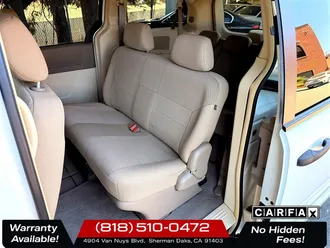 Town & Country LX 17
