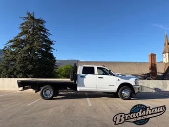 2022 Ram 3500 photo 3