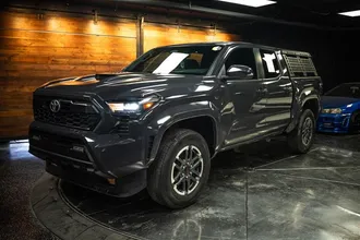 2024 TOYOTA TACOMA photo 2
