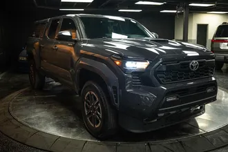2024 TOYOTA TACOMA photo 5